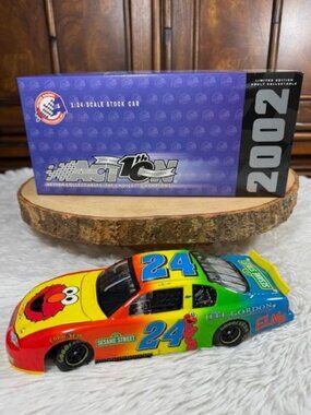 Vintage Jeff Gordon #24 Foundation Sesame Street 2002 Monte Carlo 1:24 Scale Car
